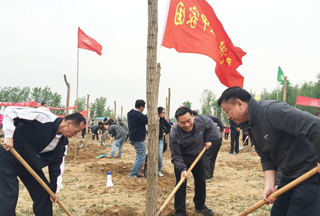 國家中醫(yī)藥管理局組織局機關(guān)及直屬單位舉行義務(wù)植物活動